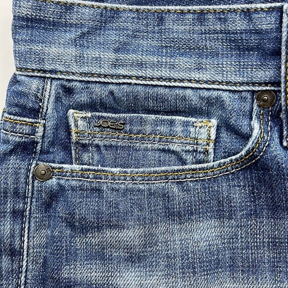Joes Jeans 5” Inseam Mid Rise Shorts Size 26 - Picture 13 of 16